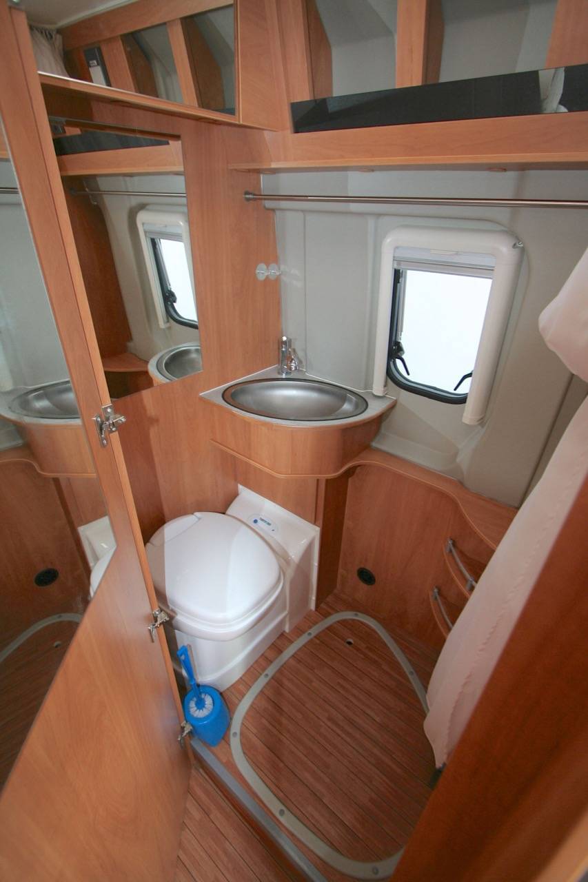 Fourgon aménagé d'occasion, van Pössl 2 Win plus, à Roques (31)