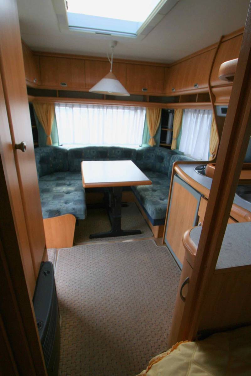 Achat Caravane Occasion 4 couchages, lit à la française, Hobby 460 UFe Excellent, à Roques Proche de Toulouse (31)