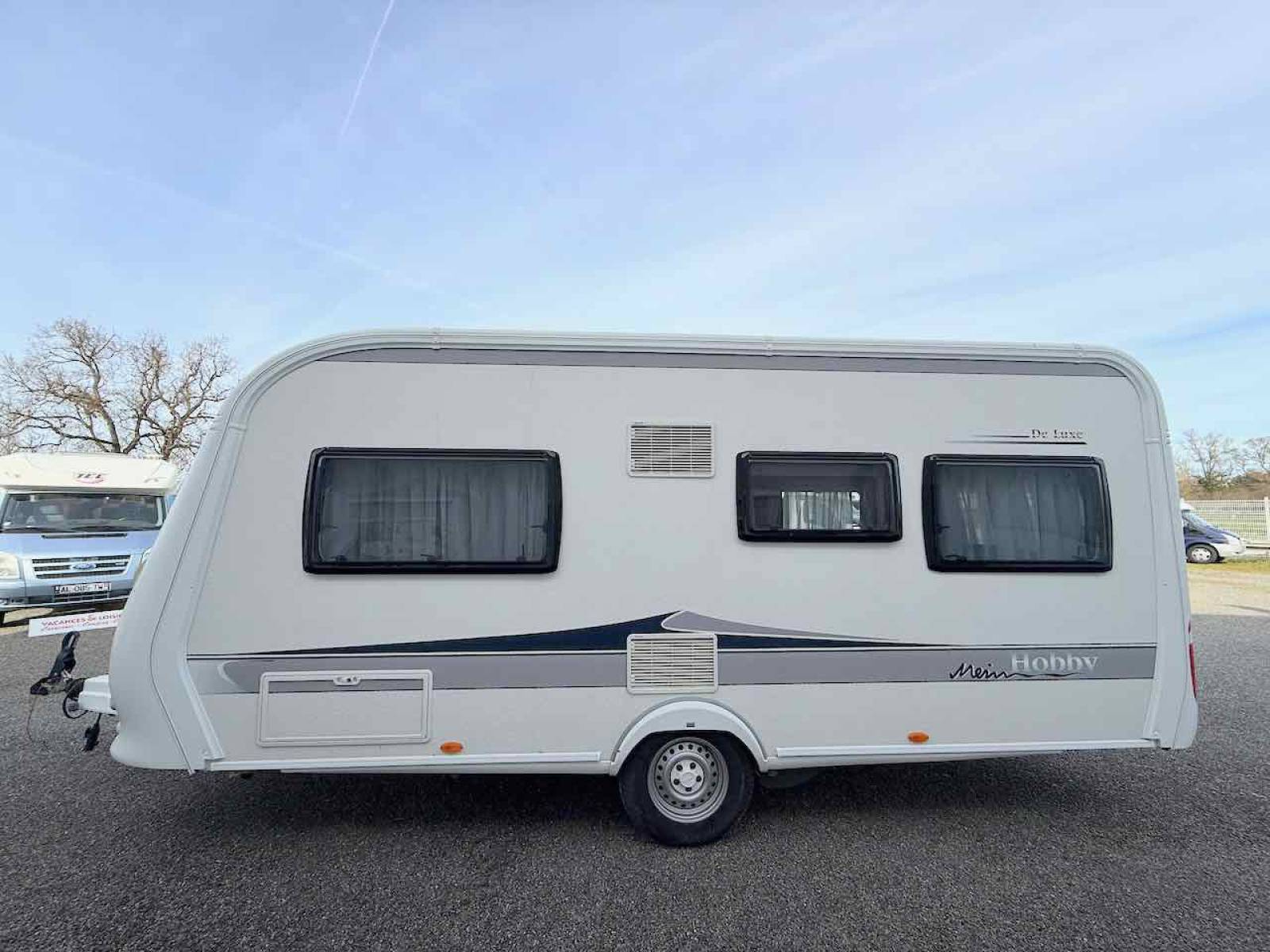 Caravane occasion, lit à la française, salon en U, 4 couchages, Hobby 460 UFe De Luxe, à Roques proche de Toulouse (31)