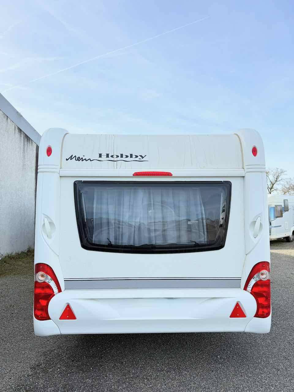 Achat Caravane occasion, lit à la française, salon en U, 4 couchages, Hobby 460 UFe De Luxe, à Roques proche de Toulouse (31)
