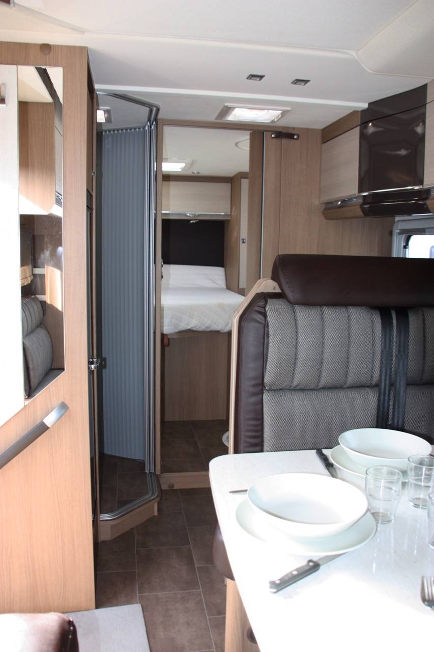 Camping-car profilé occasion, lit central, Dethleffs 4Travel T7156-4, à Toulouse, Midi-Pyrénées