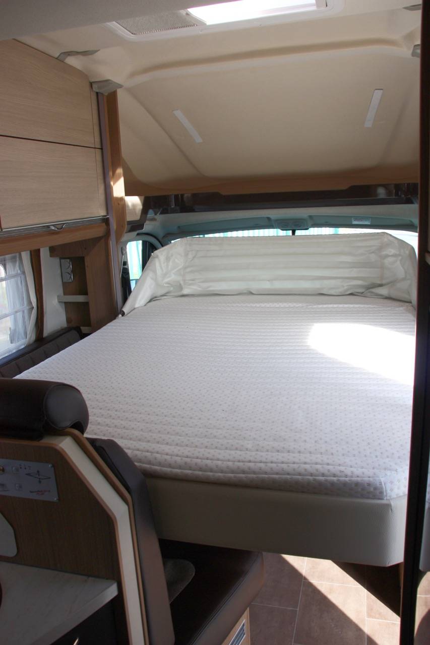 Camping-car profilé occasion, lit central, Dethleffs 4Travel T7156-4, à Toulouse, Midi-Pyrénées