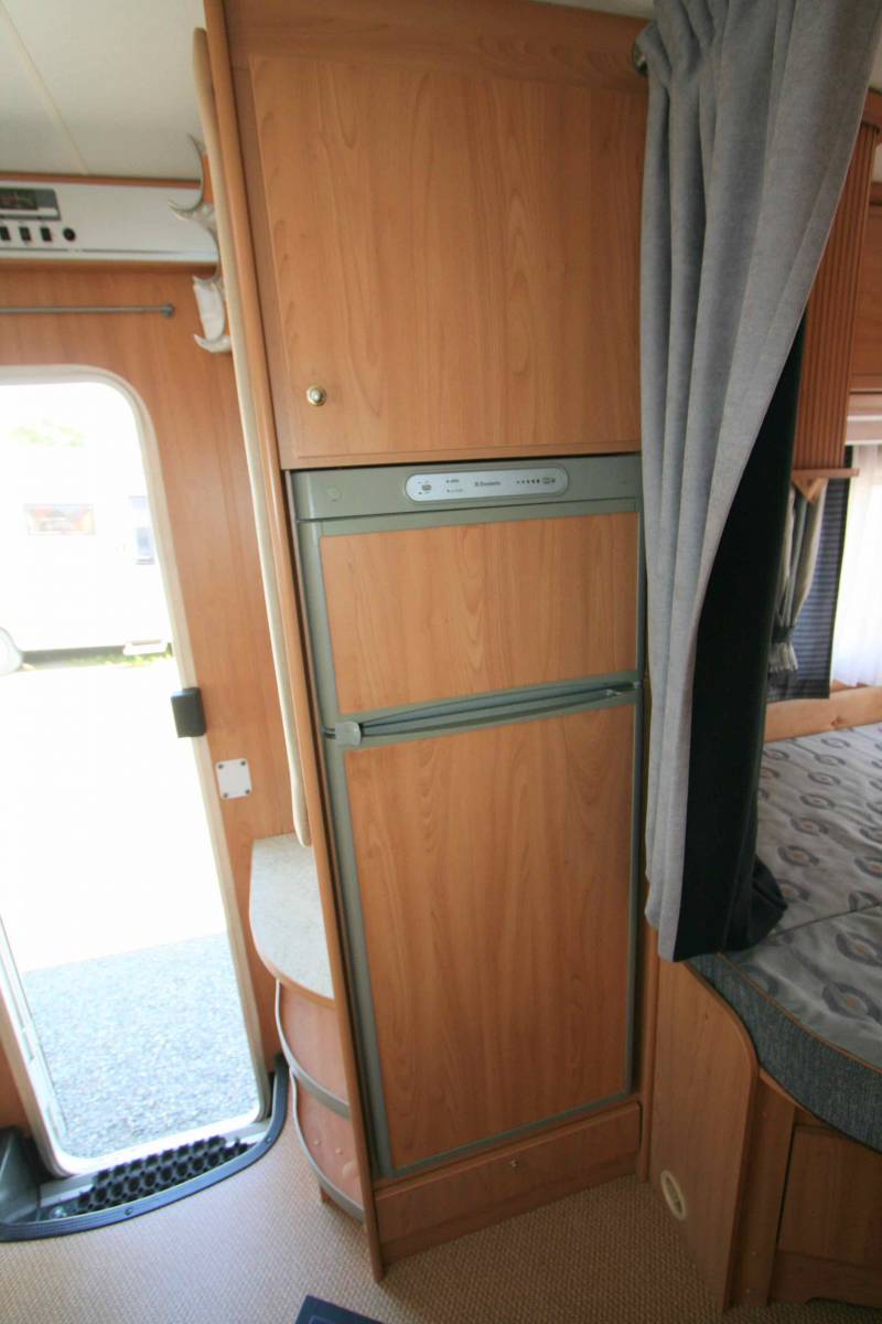 Vente Camping-car capucine occasion, 4 places, lit à la française, Bürstner A 625, à Roques, proche de Toulouse (31)