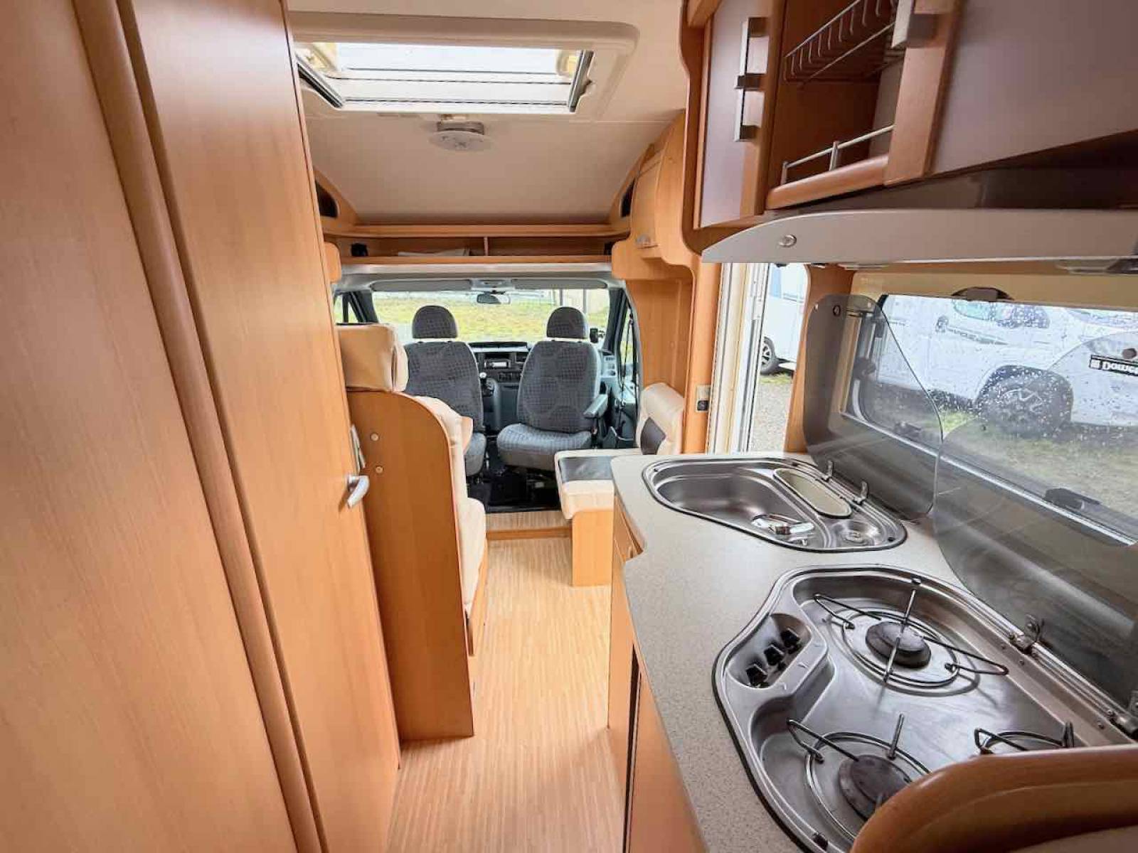 Achat Camping-car Profilé Occasion, Lits jumeaux, grande soute, TEC AdvanTec 654 Ti, à Roques, proche de Toulouse (31)