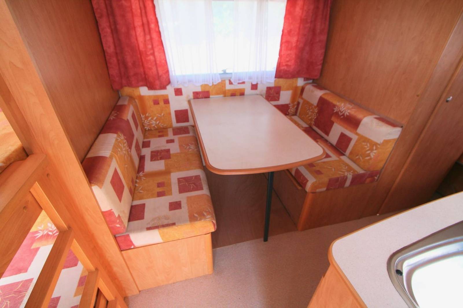 Achat Caravane occasion 6 places, lits superposés, Caravelair Antarès Primavera Luxe 426, à Roques proche de Toulouse (31)