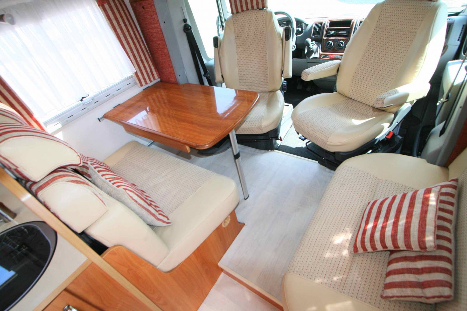 Achat Camping-car profilé occasion, 4 places, moins de 7m, Rapido Auros 80 Yachting , à Roques proche de Toulouse (31)