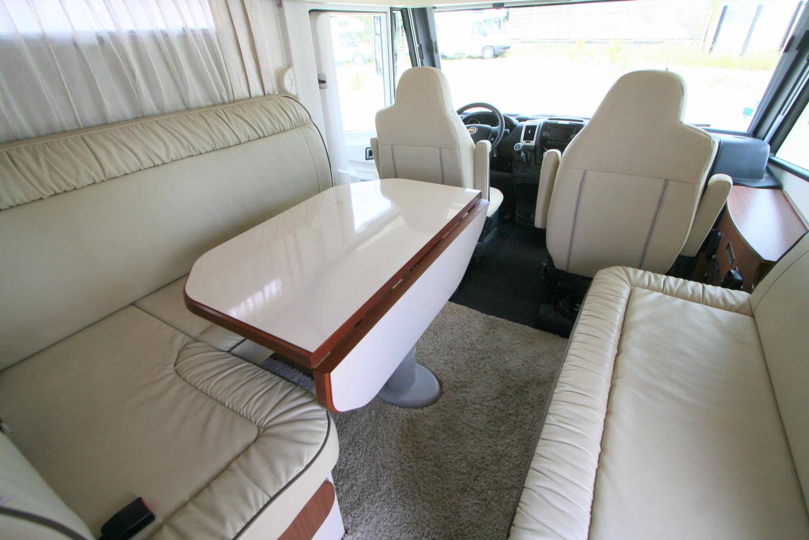 Vend camping-car Intégral occasion, 4 places, moins de 7 m, maxi-salon, Autostar I 660 Celtic Edition, à Roques proche de Toulouse (31)