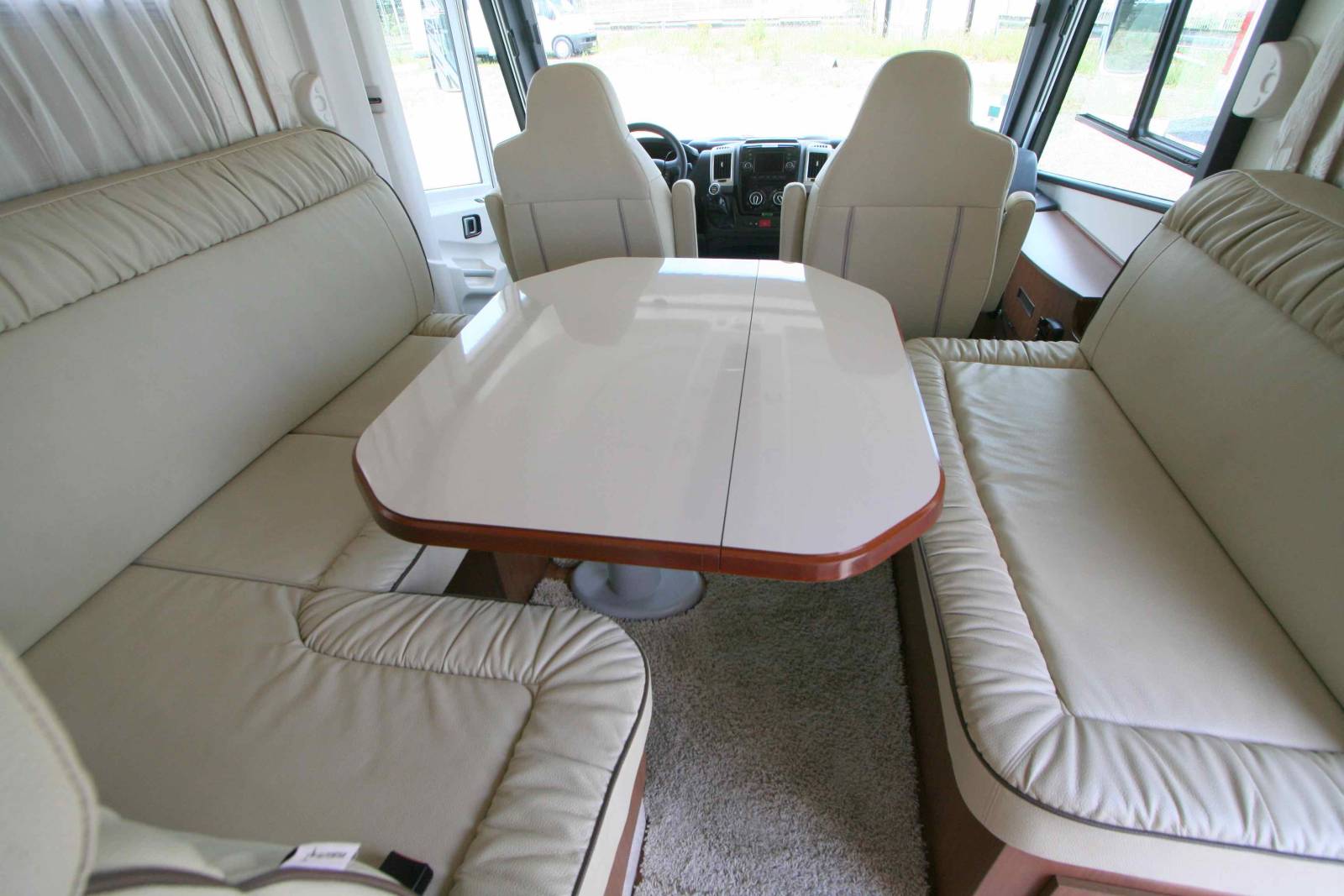 camping-car Intégral occasion, 4 places, moins de 7 m, maxi-salon, Autostar I 660 Celtic Edition, à Roques proche de Toulouse (31)