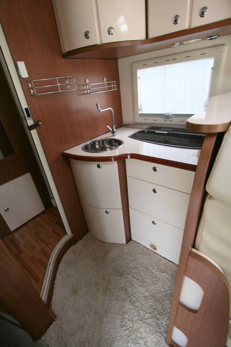 Vend camping-car Intégral occasion, 4 places, moins de 7 m, maxi-salon, Autostar I 660 Celtic Edition, à Roques proche de Toulouse (31)