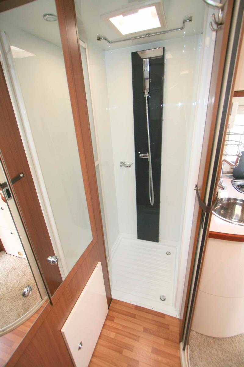 Achat camping-car Intégral occasion, 4 places, moins de 7 m, maxi-salon, Autostar I 660 Celtic Edition, à Roques proche de Toulouse (31)