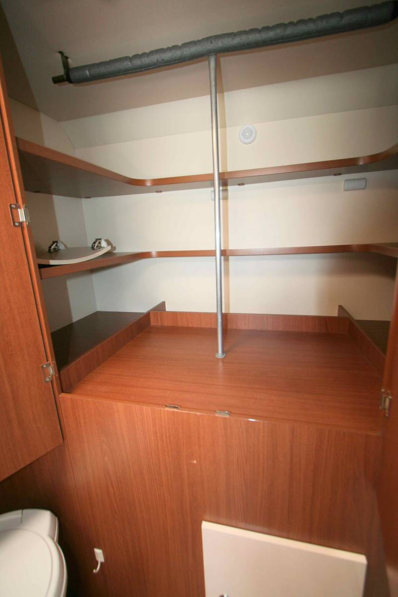 Vend camping-car Intégral occasion, 4 places, moins de 7 m, maxi-salon, Autostar I 660 Celtic Edition, à Roques proche de Toulouse (31)