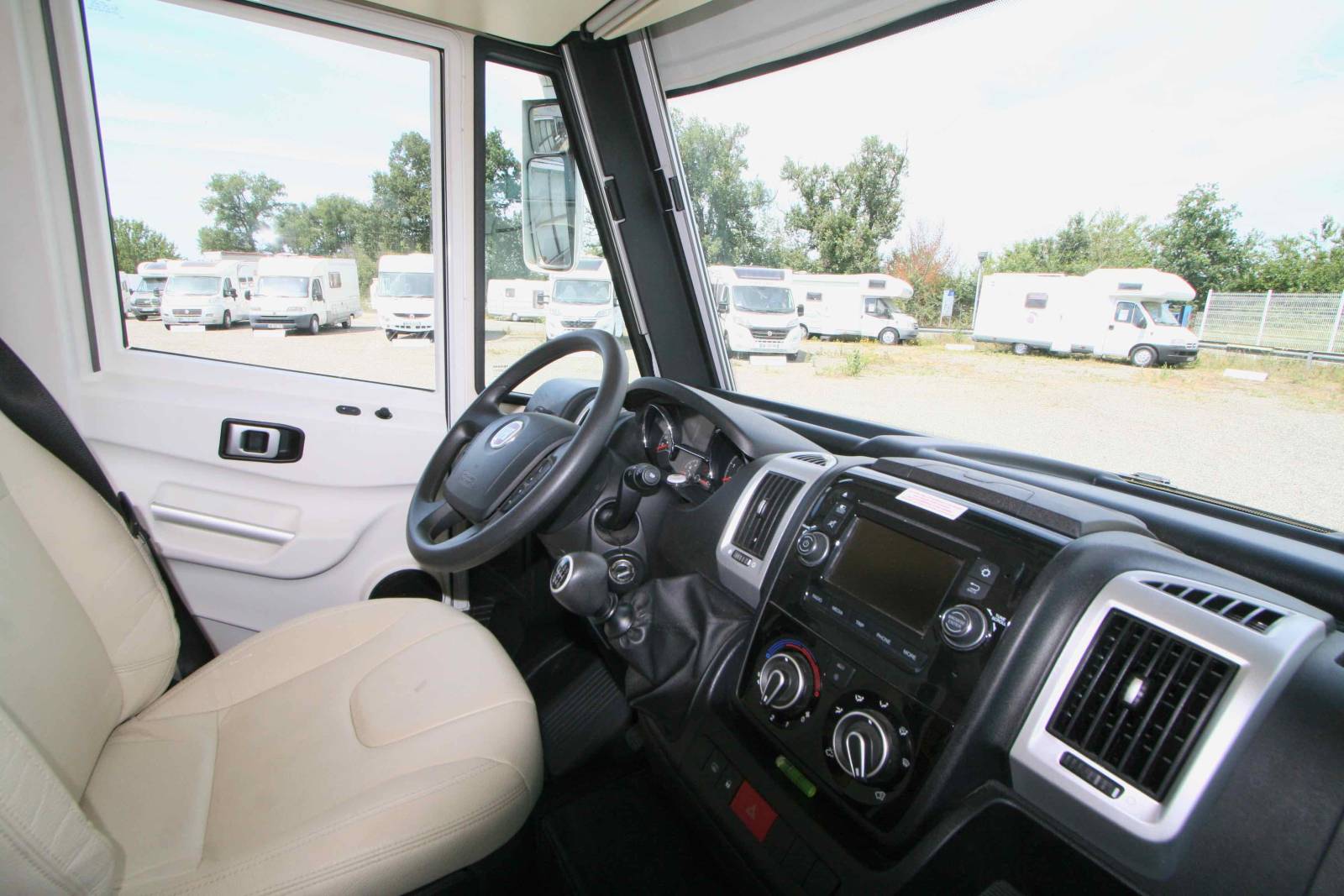 camping-car Intégral occasion, 4 places, moins de 7 m, maxi-salon, Autostar I 660 Celtic Edition, à Roques proche de Toulouse (31)