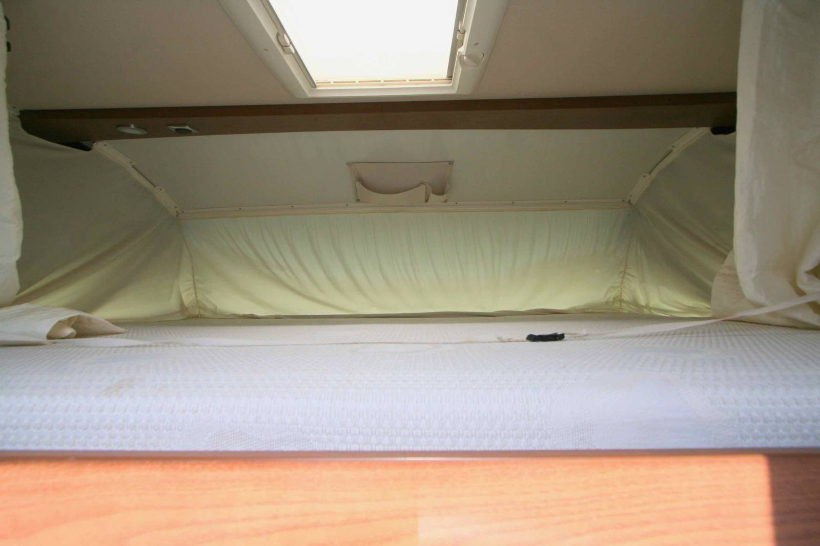 camping-car Intégral occasion, 4 places, moins de 7 m, maxi-salon, Autostar I 660 Celtic Edition, à Roques proche de Toulouse (31)