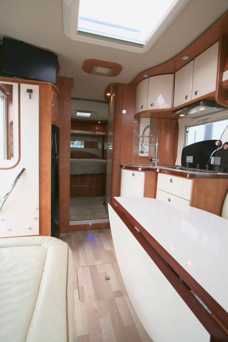 Achat Camping-car intégral occasion, boite automatique, lit central, lit de pavillon, salon face à face, Autostar Prestige I730 LC, à Roques proche de Toulouse (31)