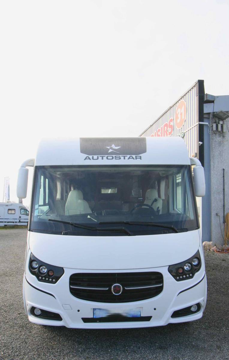 Vend Camping-car intégral occasion, boite automatique, lit central, lit de pavillon, salon face à face, Autostar Prestige I730 LC, à Roques proche de Toulouse (31)