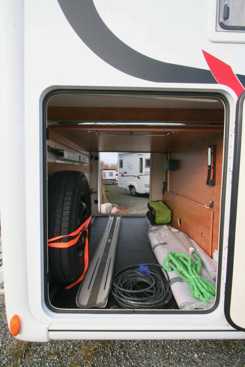 Achat Camping-car intégral occasion, boite automatique, lit central, lit de pavillon, salon face à face, Autostar Prestige I730 LC, à Roques proche de Toulouse (31)