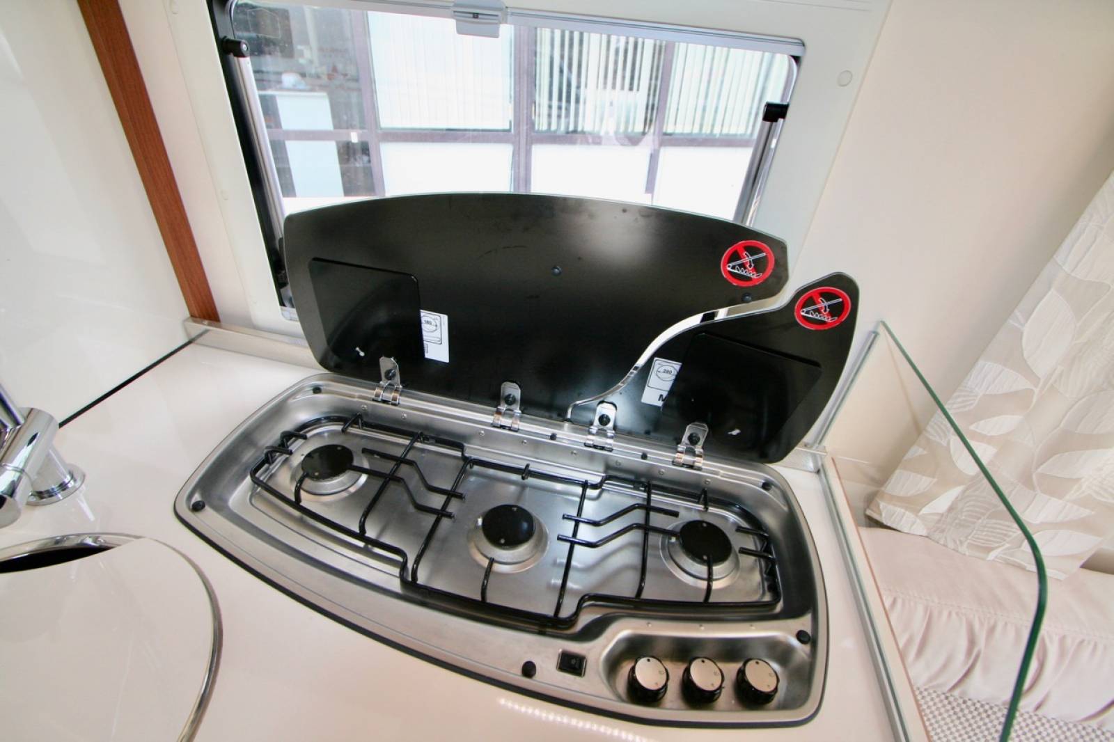 Camping-car profilé d'occasion presque neuf (2018), Autostar P 730 LC lift Passion, à Roques proche de Toulouse (31)