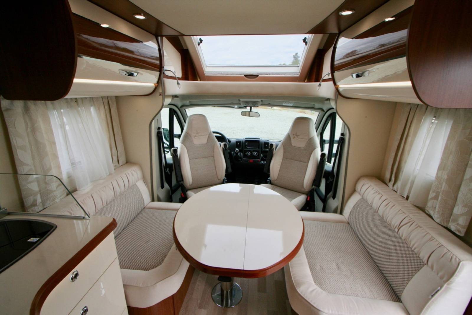 Vente Camping-car profilé d'occasion presque neuf (2018), Autostar P 730 LC lift Passion, à Roques proche de Toulouse (31)