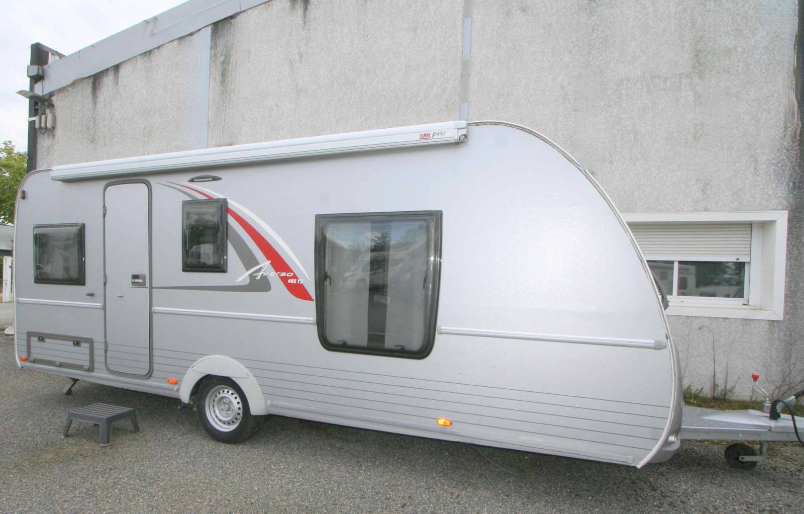 Caravane occasion, lit central, 4 couchages, Bürstner Averso 485 TS, à Roques proche de Toulouse (31)