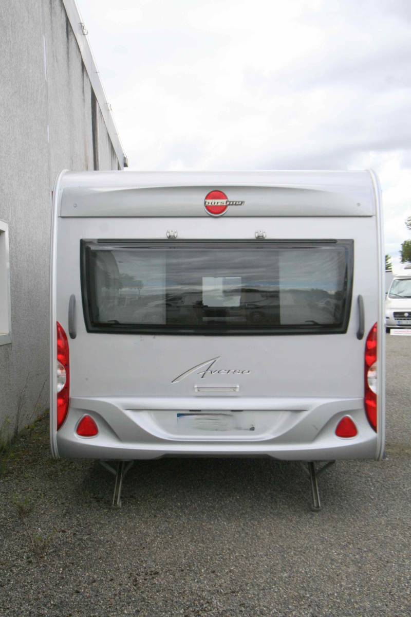 Vend Caravane occasion, lit central, 4 couchages, Bürstner Averso 485 TS, à Roques proche de Toulouse (31)