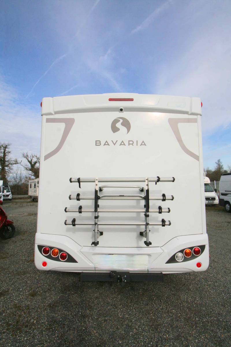 Achat Camping-car profilé occasion, lit central, lit de pavillon, salon face à face, climatisation moteur et cellule, Bavaria T746 Fc, à Roques proche de Toulouse (31)