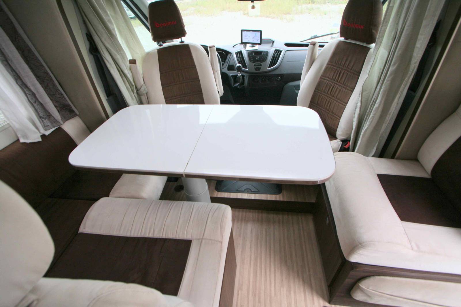 Achat Camping-car profilé d'occasion, lit central, lit de pavillon, 5 couchages, Benimar Tessoro 495, à Roques proche de Toulouse (31)