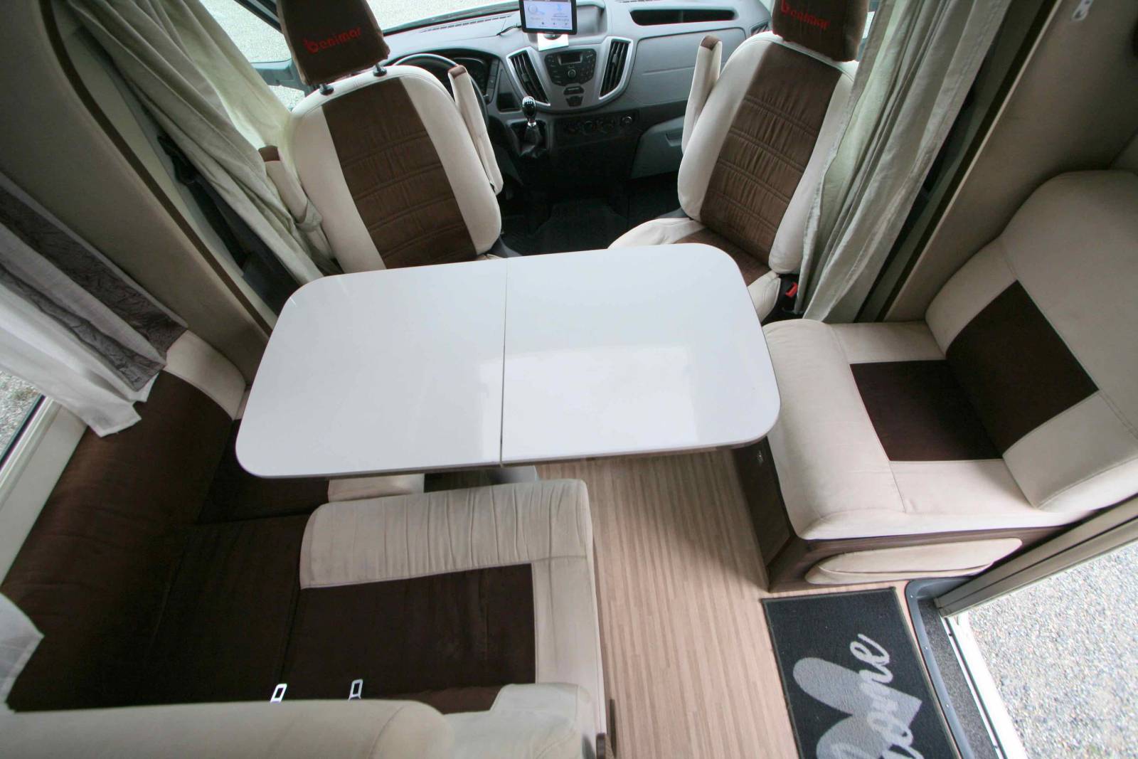 Camping-car profilé d'occasion, lit central, lit de pavillon, 5 couchages, Benimar Tessoro 495, à Roques proche de Toulouse (31)