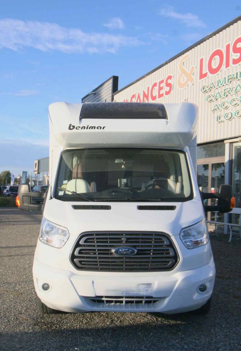 Vend Camping-car profilé d'occasion, lit central, lit de pavillon, 5 couchages, Benimar Tessoro 495, à Roques proche de Toulouse (31)