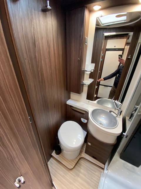 Camping-car capucine occasion, 5 places, presque neuf, Benimar Sport 340 UP, à Roques proche Toulouse