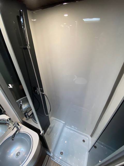 Achat Camping-car capucine occasion, 5 places, presque neuf, Benimar Sport 340 UP, à Roques proche Toulouse