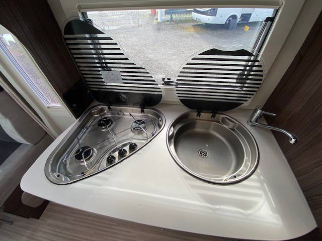 Camping-car capucine occasion, 5 places, presque neuf, Benimar Sport 340 UP, à Roques proche Toulouse