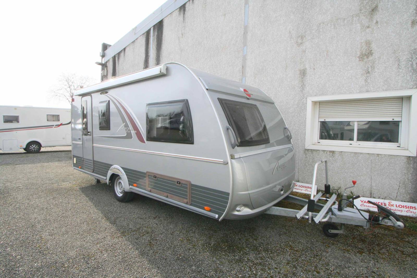 Caravane Occasion 4 couchages, lit à la française, salon en U, Bürstner 450 TS Averso Top, à Roques, proche de Toulouse (31)