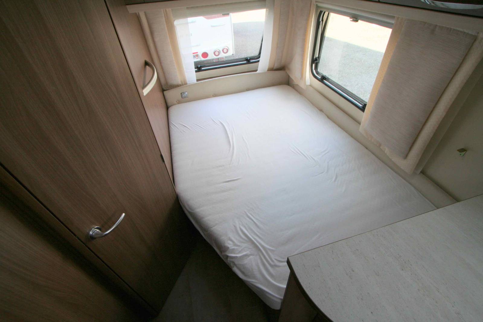 Caravane Occasion 4 couchages, lit à la française, salon en U, Bürstner 450 TS Averso Top, à Roques, proche de Toulouse (31)