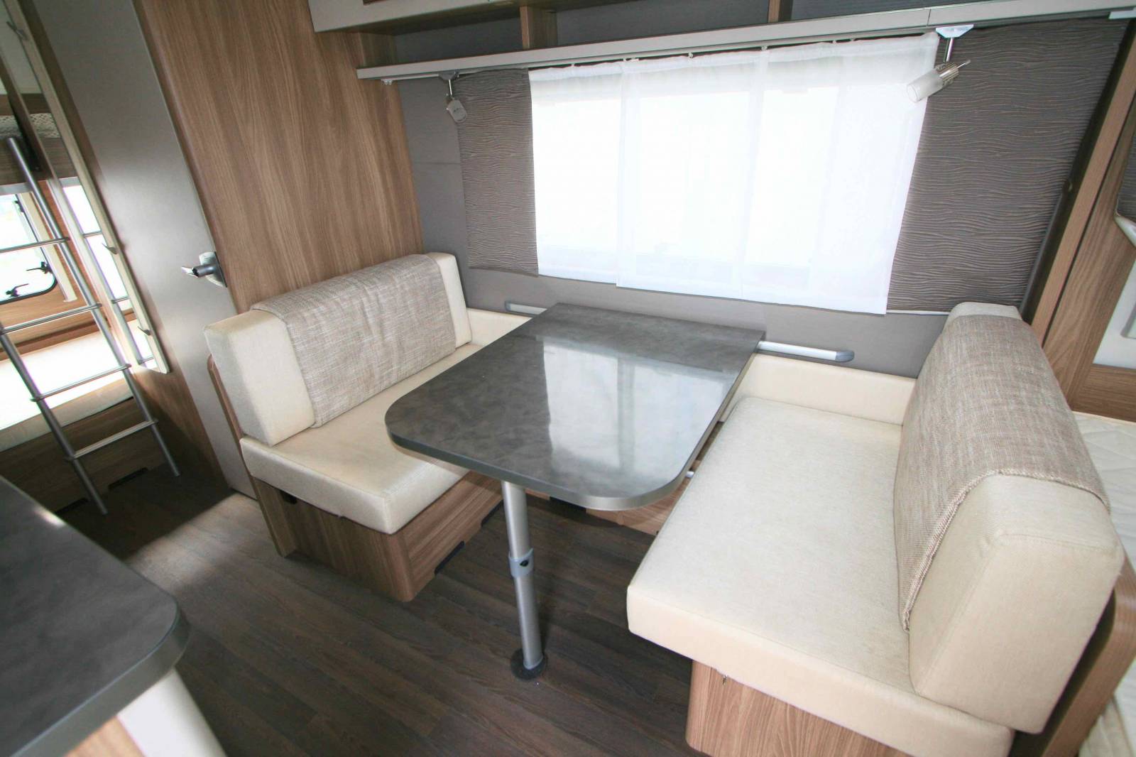 Caravane occasion 6 couchages, 2016, Bürstner Premio 495 TK, à Roques proche de Toulouse (31)