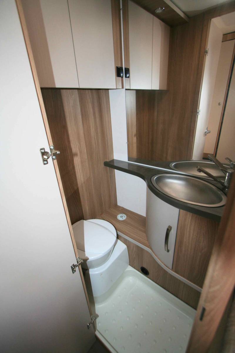 Caravane occasion 6 couchages, 2016, Bürstner Premio 495 TK, à Roques proche de Toulouse (31)