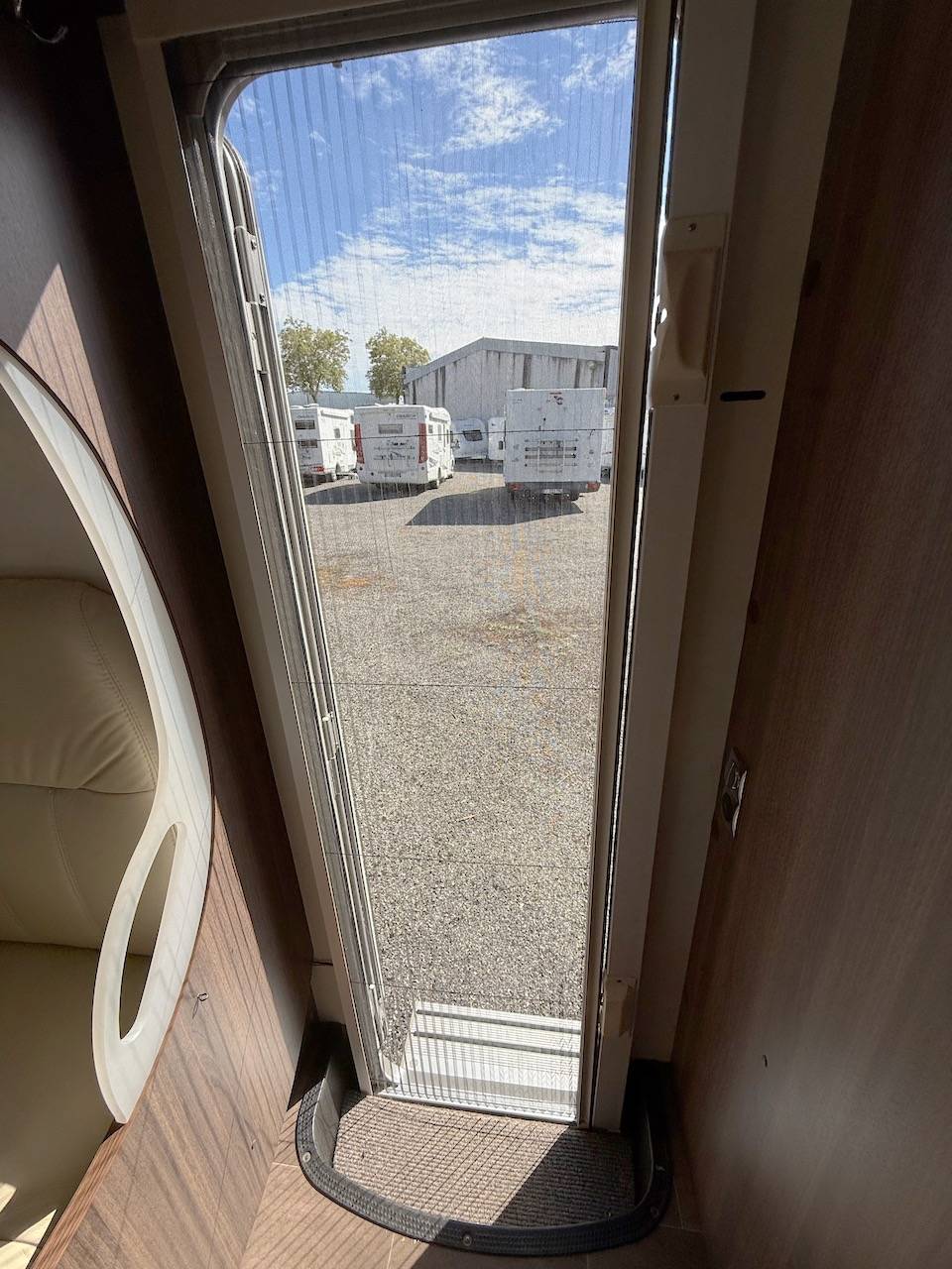 Achat Camping-car occasion intégral, lit central, lit de pavillon, poids lourd, boîte automatique, Bürstner Elégance I 800, à Roques proche de Toulouse (31)