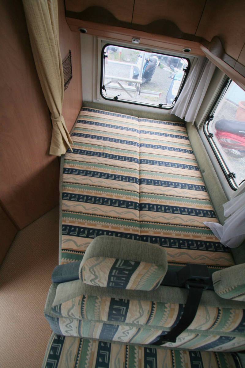 Achat Camping-car profilé occasion, moins de 6 m, 4 places, Bürstner T 595 Privilège, à Roques près Toulouse 31