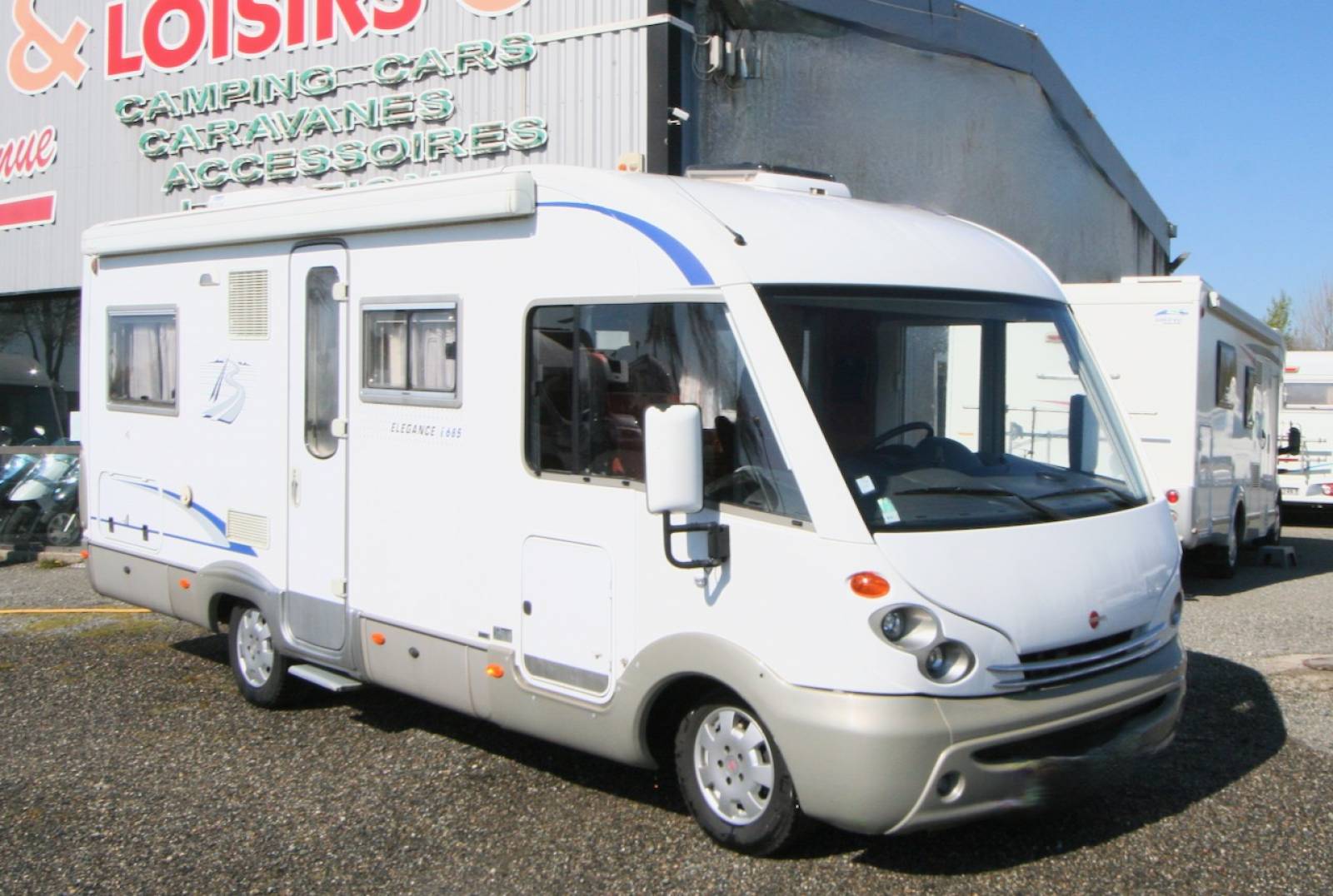 camping-car intégral occasion, moins de 7 m, Bürstner Elegance I 685, à Roques proche de Toulouse (31)