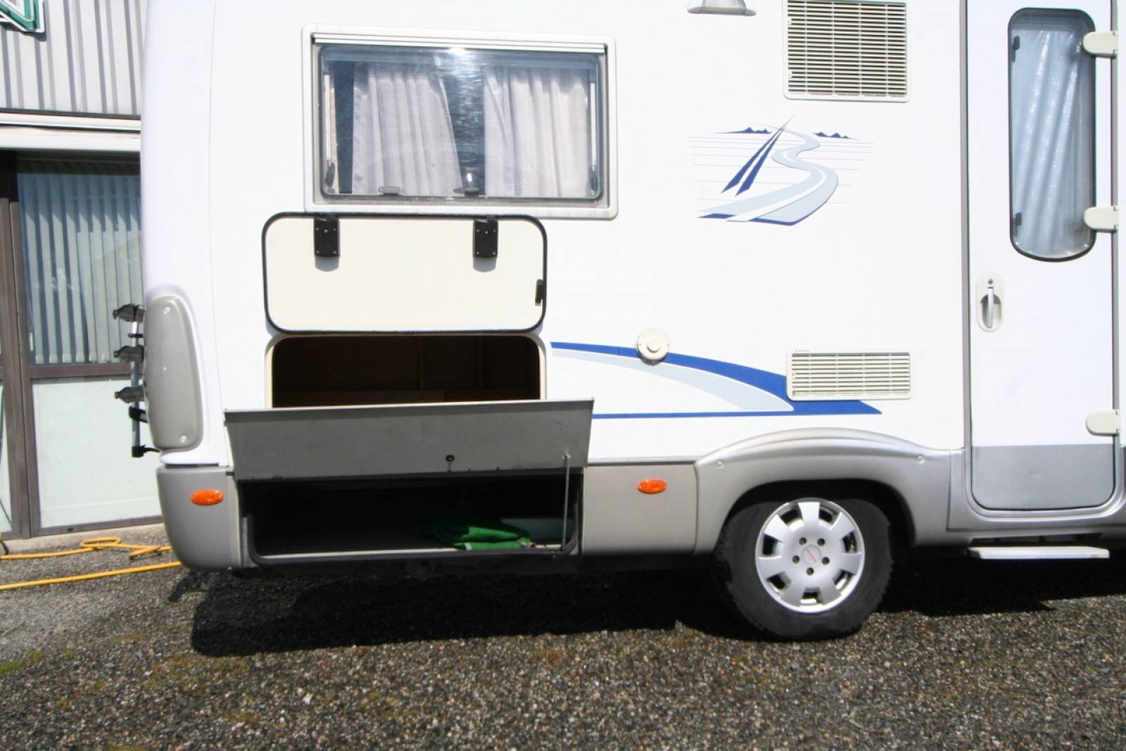 Vend Achat camping-car intégral occasion, moins de 7 m, Bürstner Elegance I 685, à Roques proche de Toulouse (31)-car intégral occasion, moins de 7 m, Bürstner Elegance I 685, à Roques proche de Toulouse (31)