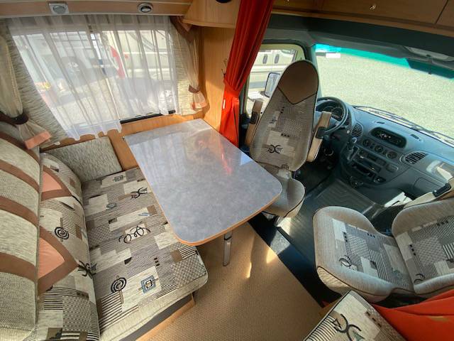 Camping-car profilé occasion, mercedes, 4 places, Bürstner T Star 680, à Roques proche de Toulouse (31)