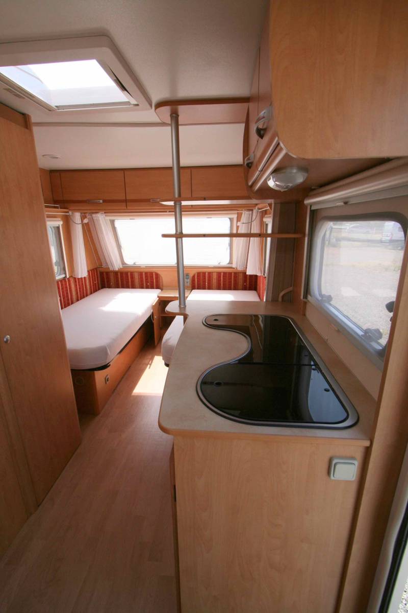 Caravane occasion, 4 places, lits jumeaux, Caravelair Ambiance 450 Style, à Roques proche de Toulouse 31.