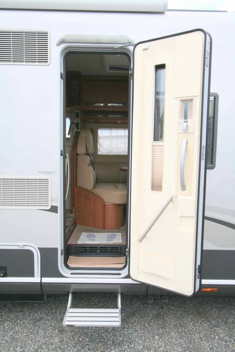 Achat Camping-car intégral occasion, boite auto, poids lourd, Carthago E chic line 51 QB, à Toulouse-Roques (31)
