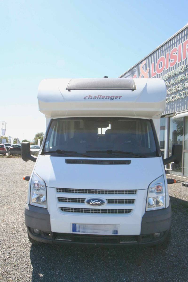 Vend Camping-car occasion profilé, maxi-salon, 4 couchages, moins de 6 m, Challenger Graphite G30, à Roques, proche de Toulouse (31)