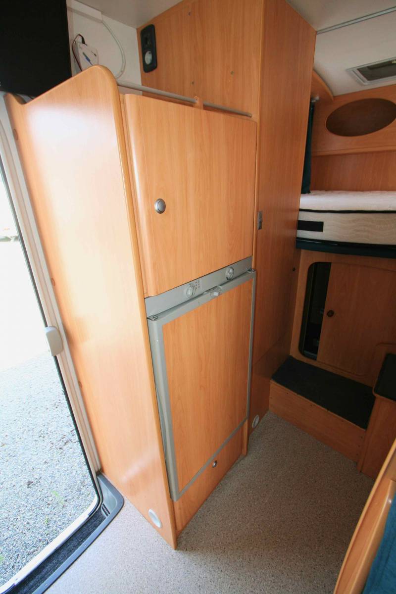 Achat Camping-car profilé occasion, lit sur grande soute, 4 couchages, Challenger Genesis 40, à Roques, proche Toulouse (31)