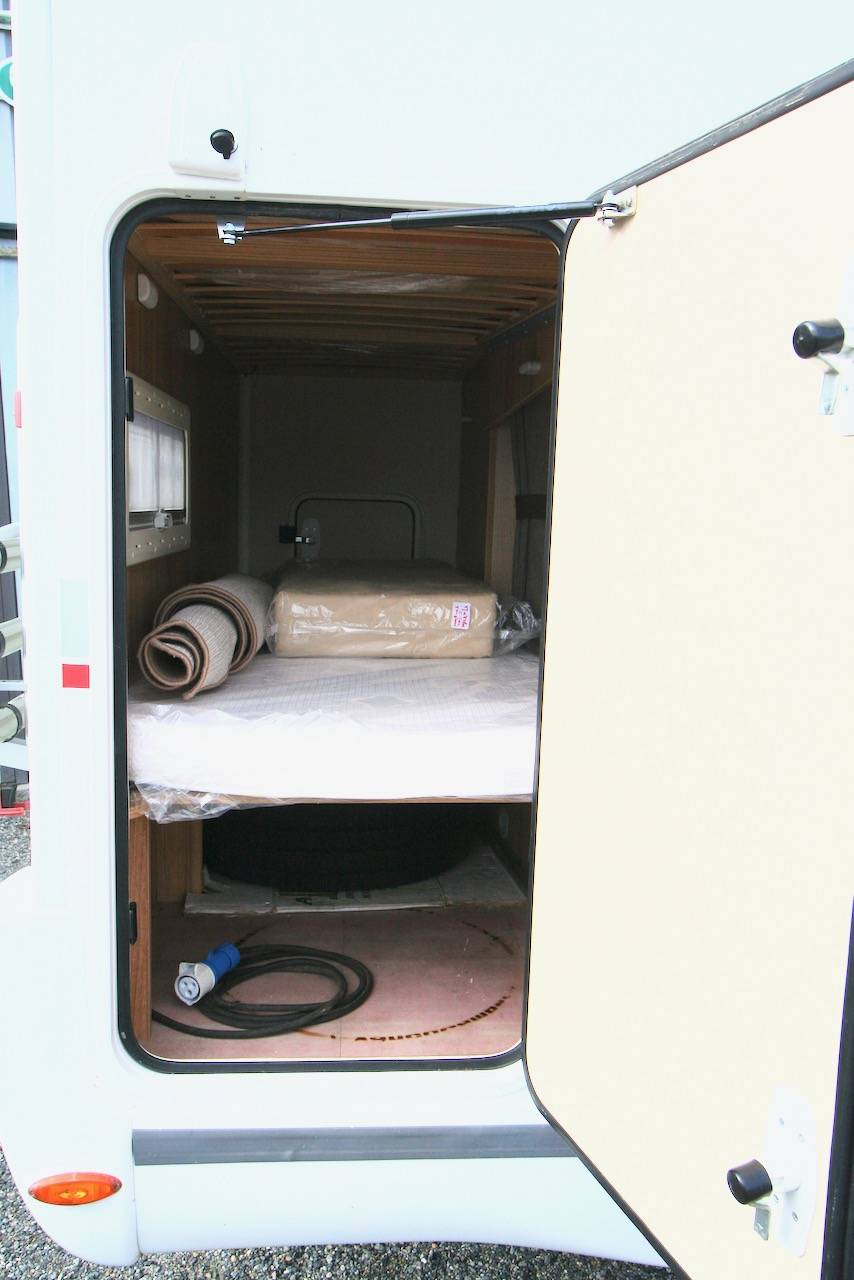 Achat Camping-car profilé d’occasion, lits superposés, lit de pavillon, 5 couchages/carte grise, Genesis 296 sur FIAT,  à Roques proche de Toulouse (31)