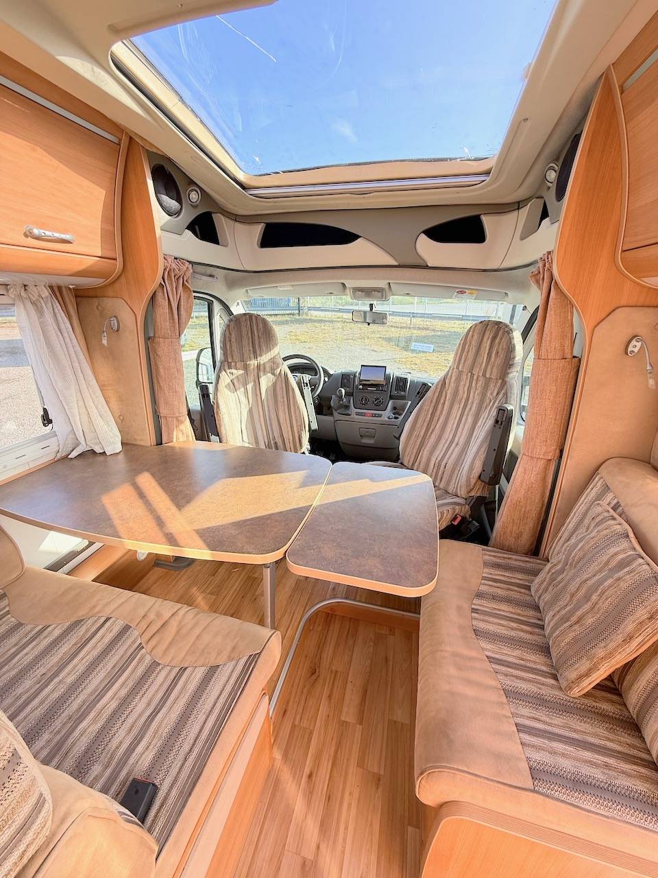 Camping-car profilé occasion, 4 places, 3 couchages, lit sur soute, Fiat Ducato 3,0 L, 150 cv, Chausson Allegro 94, à Roques proche de Toulouse (31)