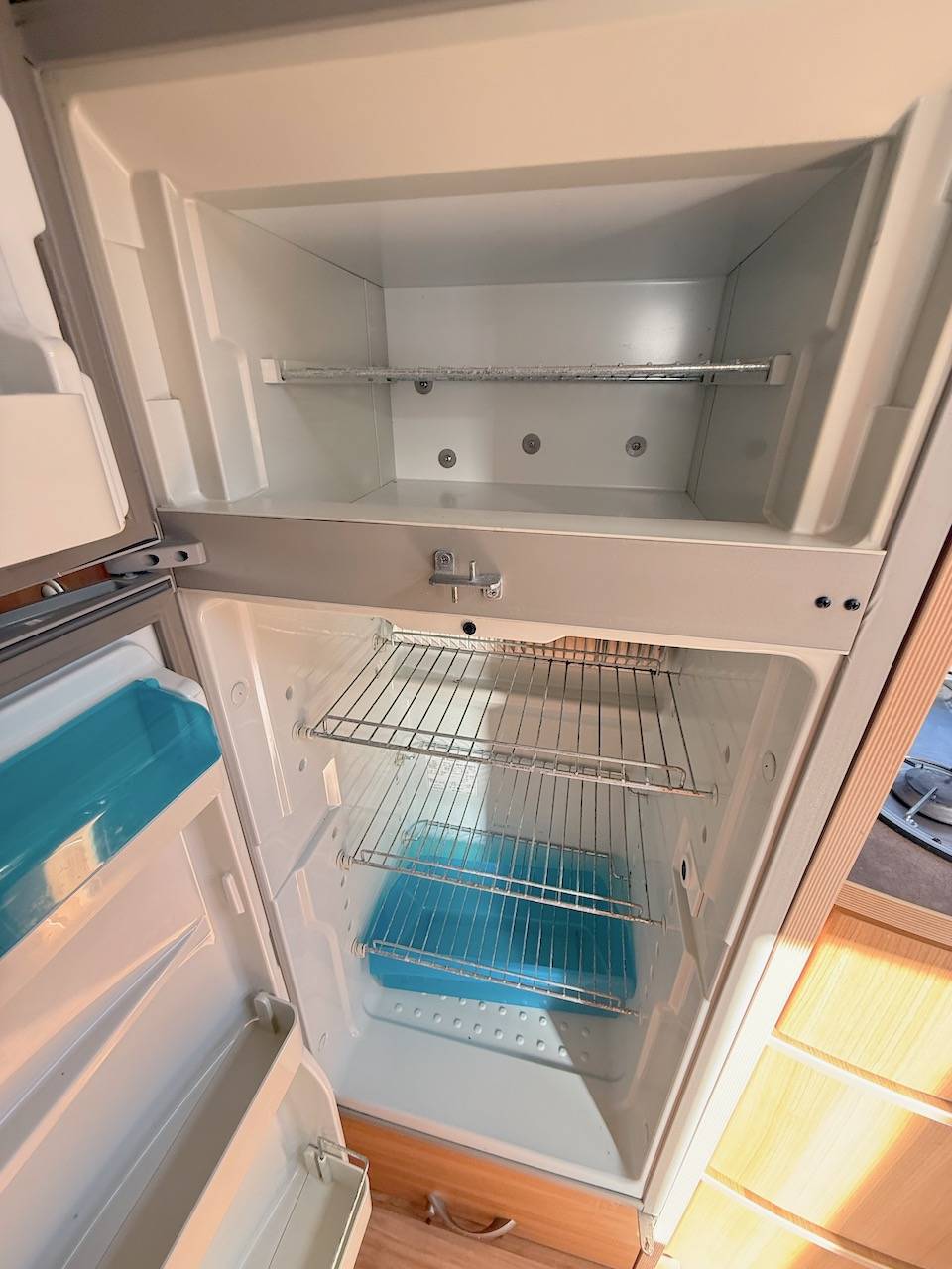 Achat Camping-car profilé occasion, 4 places, 3 couchages, lit sur soute, Fiat Ducato 3,0 L, 150 cv, Chausson Allegro 94, à Roques proche de Toulouse (31)