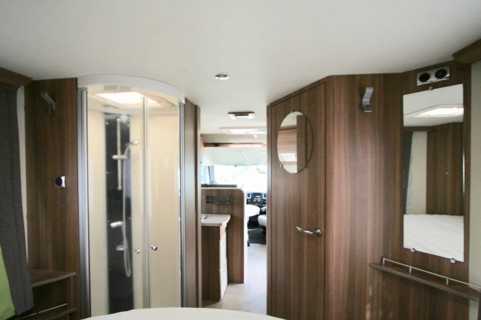 Achat Camping-car intégral occasion lit central, Chausson Exaltis 7018 à Roques près Toulouse (31)