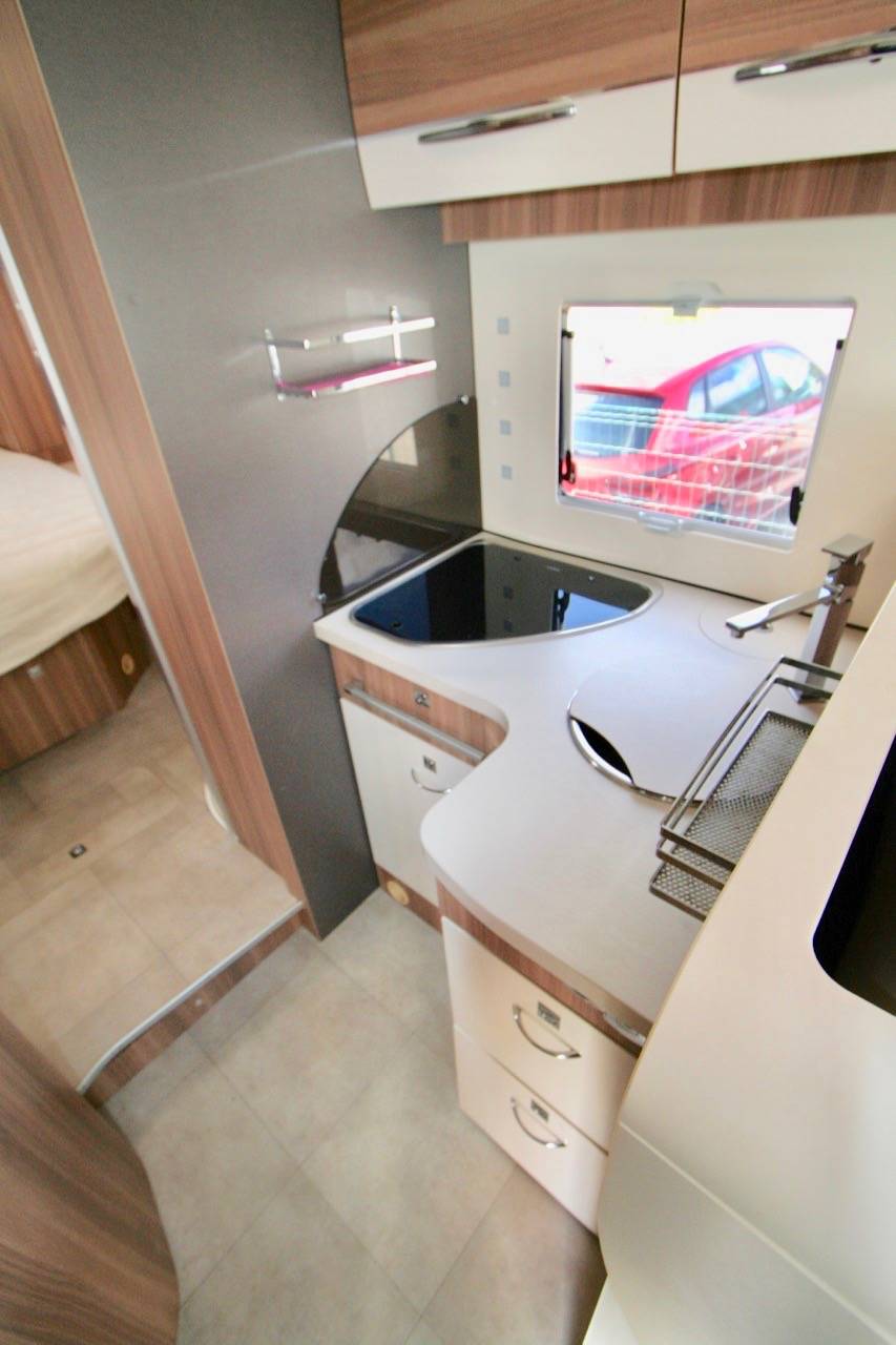 Achat Camping-car intégral occasion lit central, Chausson Exaltis 7018 à Roques près Toulouse (31)