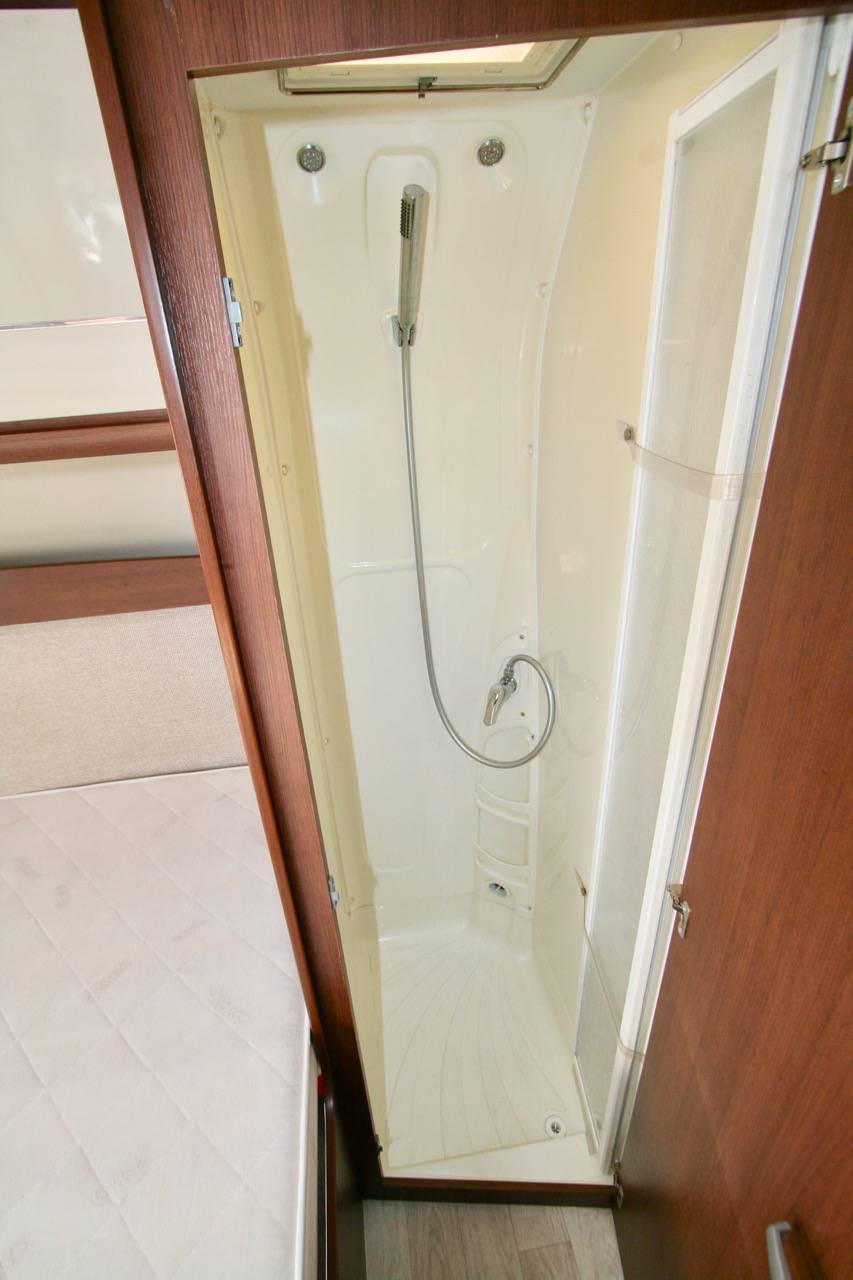 Camping-car profilé occasion, lit central, 4 places, CI X TTIL Elite S, à Roques proche de Toulouse (31)